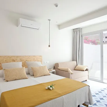 Aparthotel Bj Cala Morlanda Estudios (adults Only)